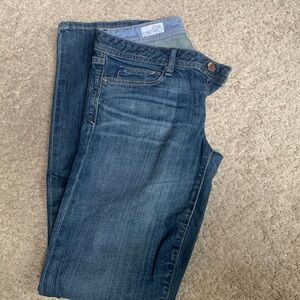 Gap 1969 women’s real straight jeans. Size 27/4r
